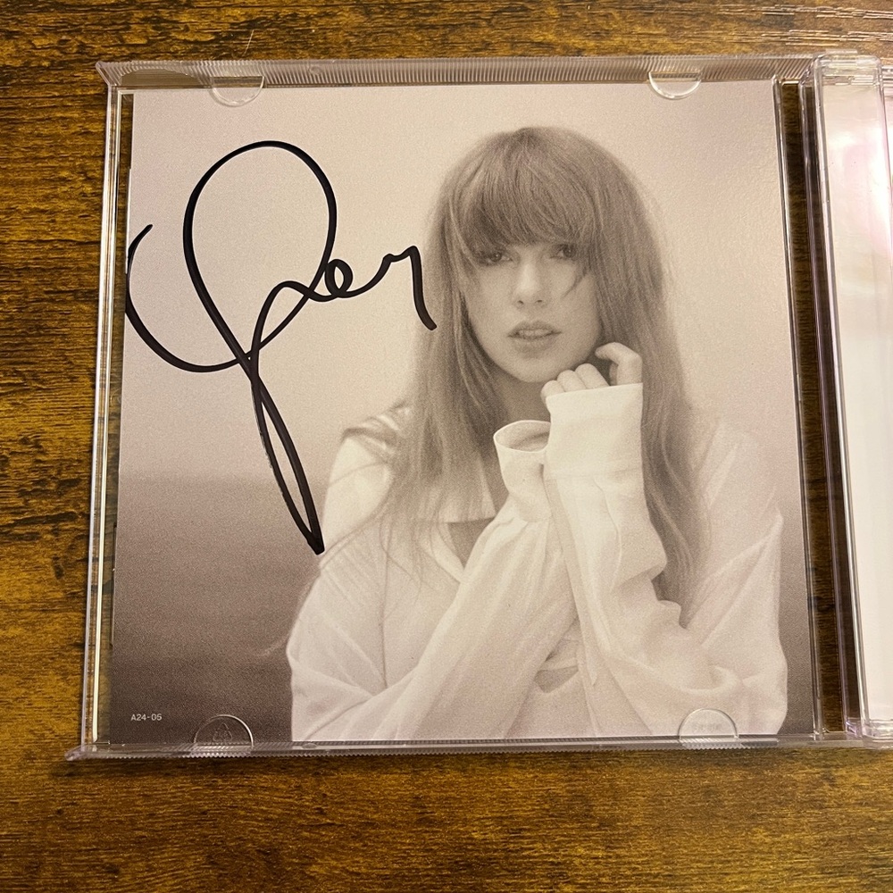Taylor Swift Signed The Tortured Poets Department CD TTPD Autographed Sold Out